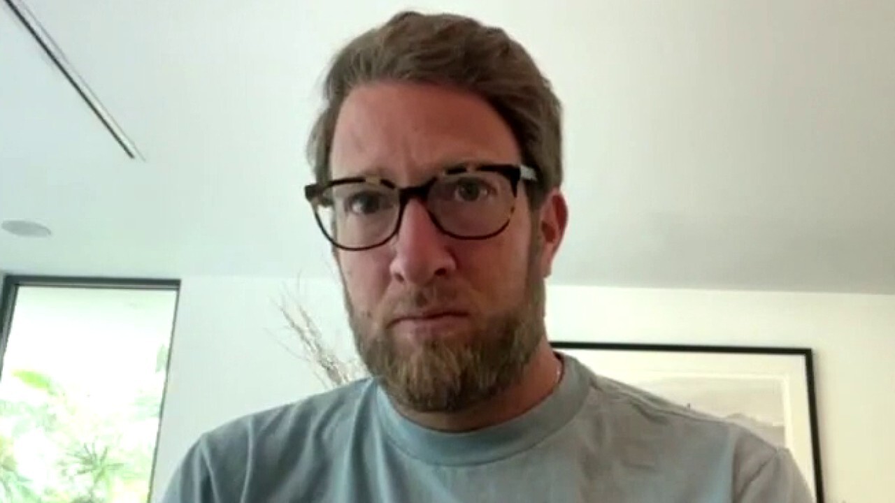 Barstool Sports founder and president Dave Portnoy discusses Bitcoin 2022, Elon Musk at Twitter and Tiger Woods' return to golf in a wide-ranging interview on 'Varney & Co.'