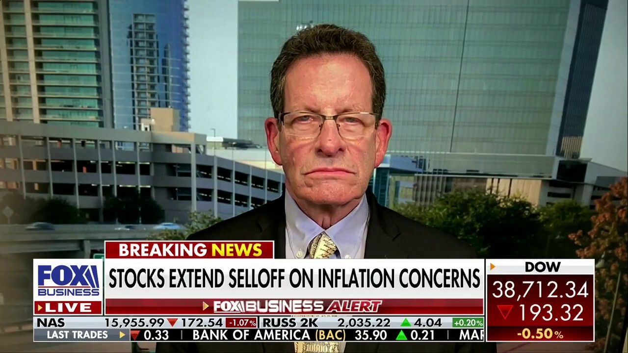 Fisher Investments founder and Chairman Ken Fisher discusses the Fed's rate cut plan and addresses the stock market sell-off as inflation persists on 'Cavuto: Coast to Coast.'