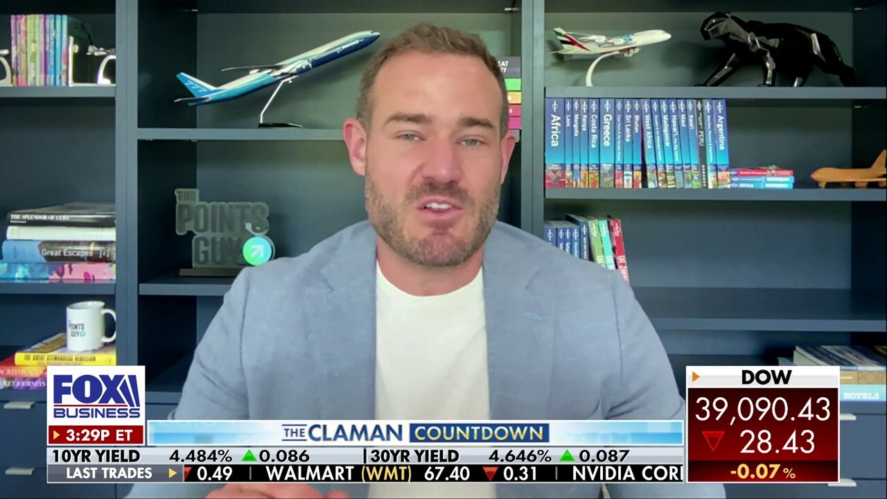  'The Points Guy' founder Brian Kelly gives advice for getting the best deals ahead of July 4 weekend on 'The Claman Countdown.'
