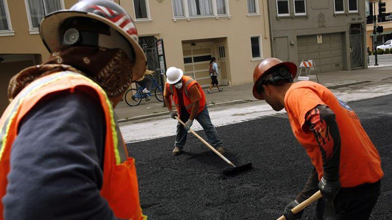 Feldstein: Don't need an infrastructure program to stimulate the economy