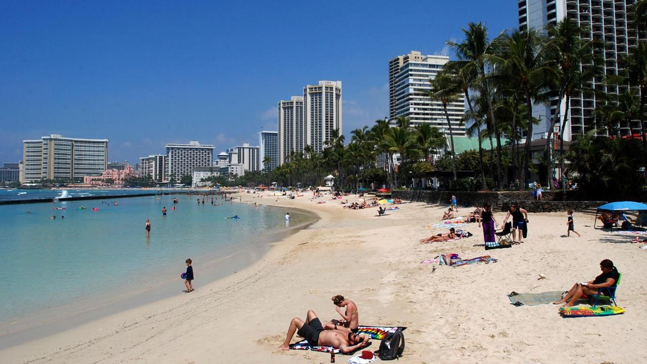 Hawaii's push to ban sunscreen