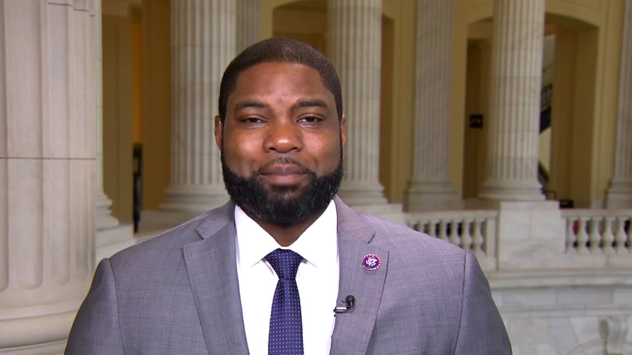  Rep. Byron Donalds gives his take on Nancy Pelosi's new mask mandate