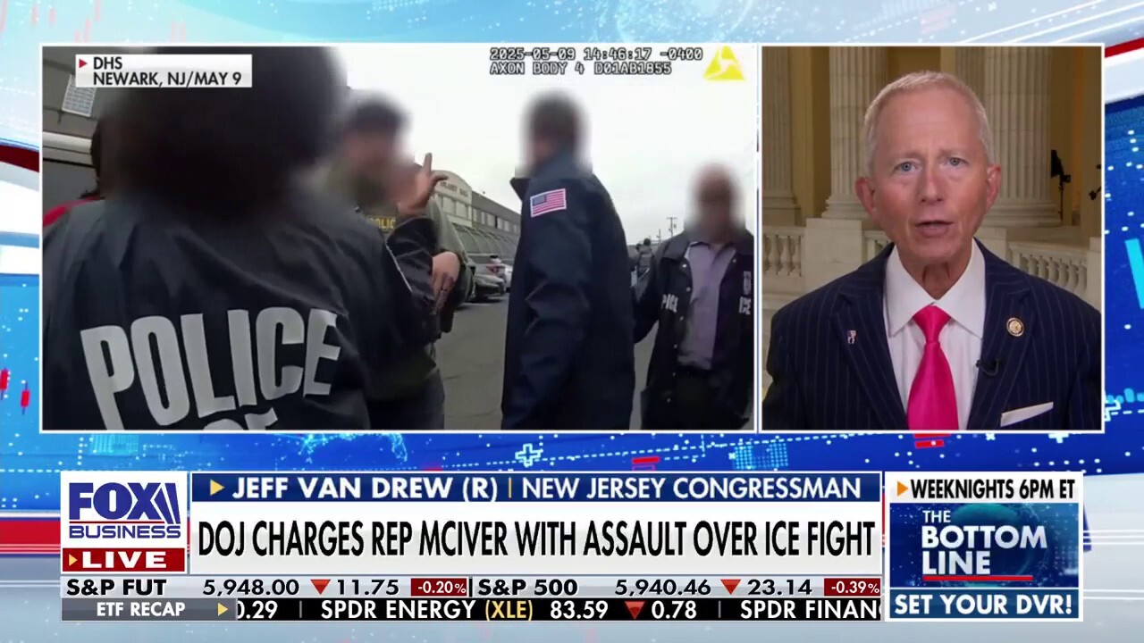NJ congressman lays out 'bizarre' part of Democrats' clash with ICE