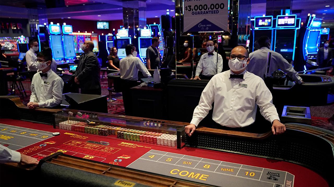 Las Vegas casinos reopen with coronavirus safety measures 