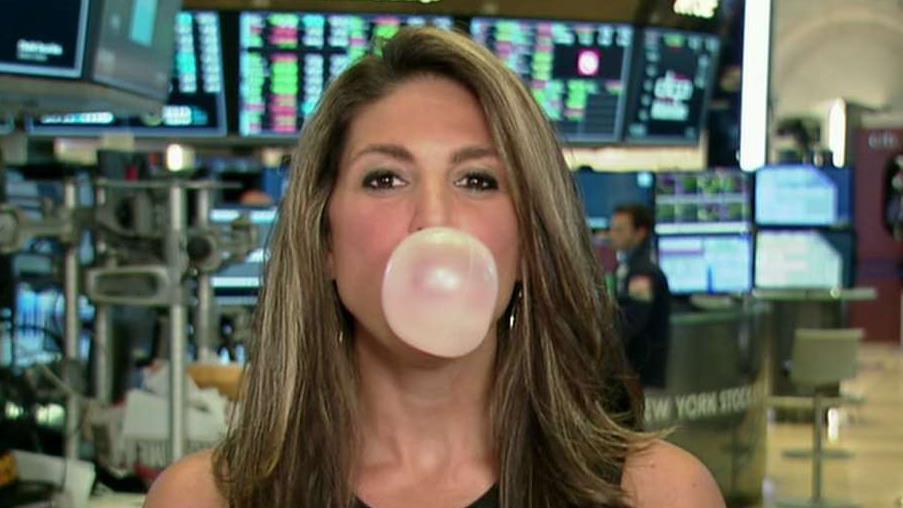 FBN personalities take bubble gum challenge to raise breast cancer awareness 