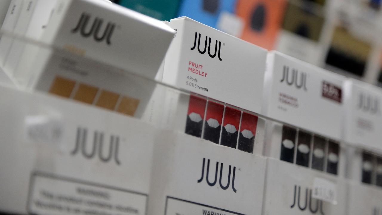 Should the government ban flavored e-cigarettes?