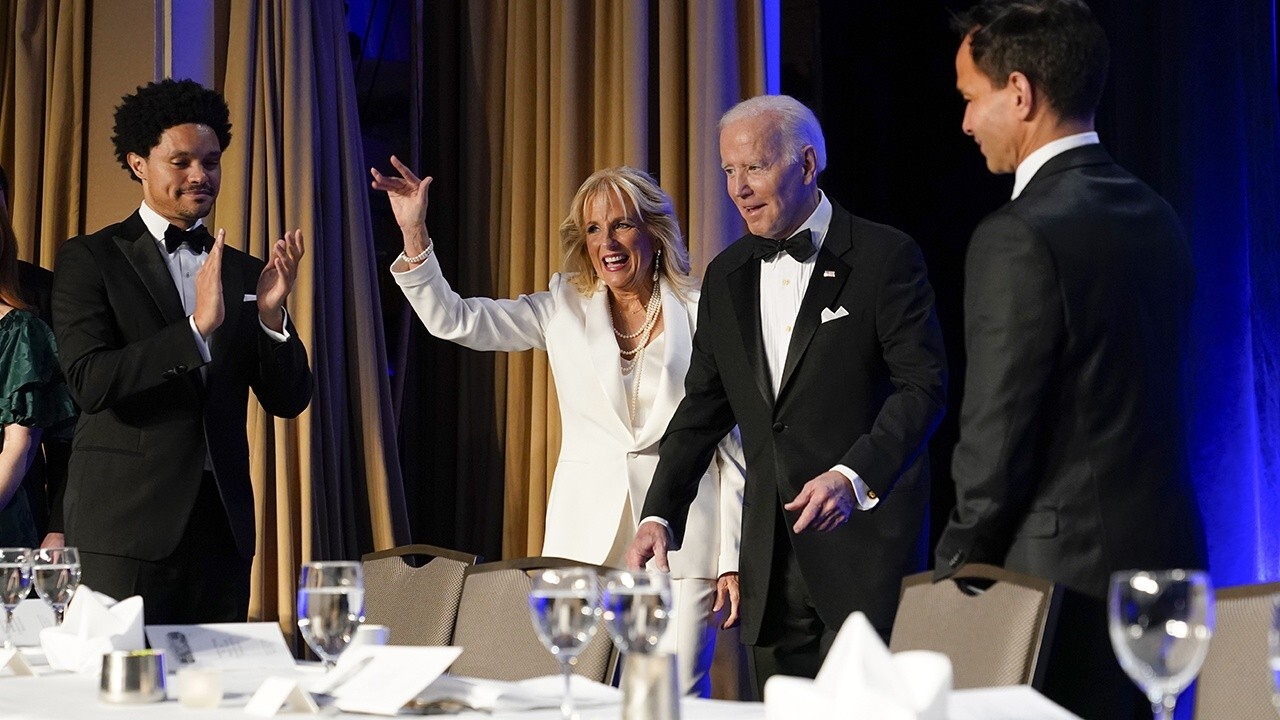 Biden mocks his poor approval rating at White House Correspondents' dinner