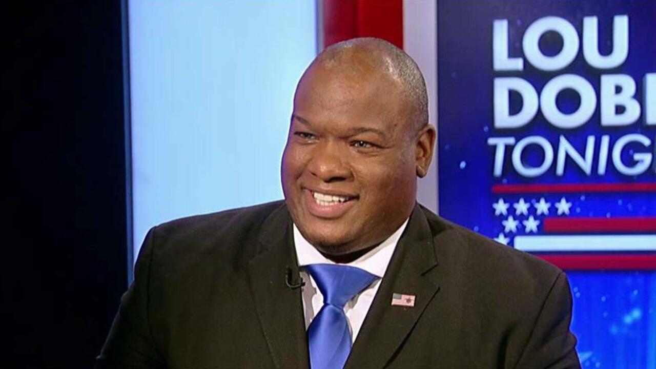 Pastor Burns: Clinton is a desperate candidate