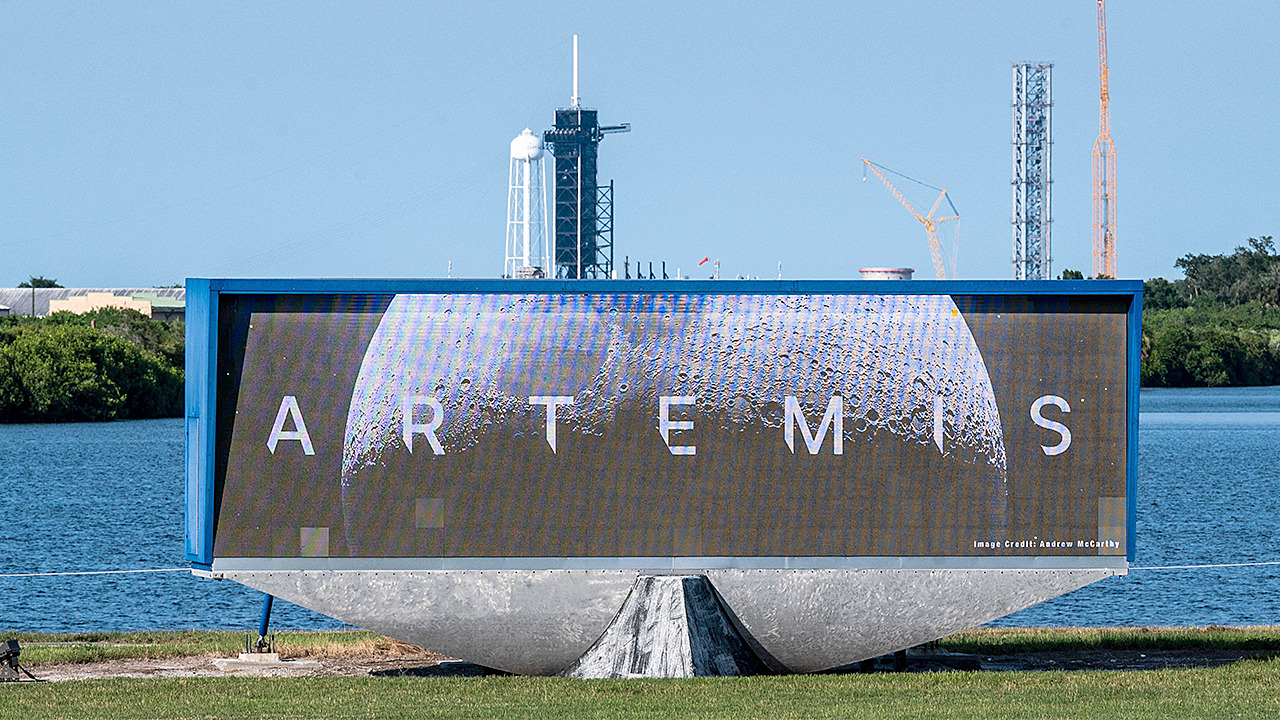 WATCH LIVE: NASA announces second company to build human landing system for Artemis moon mission