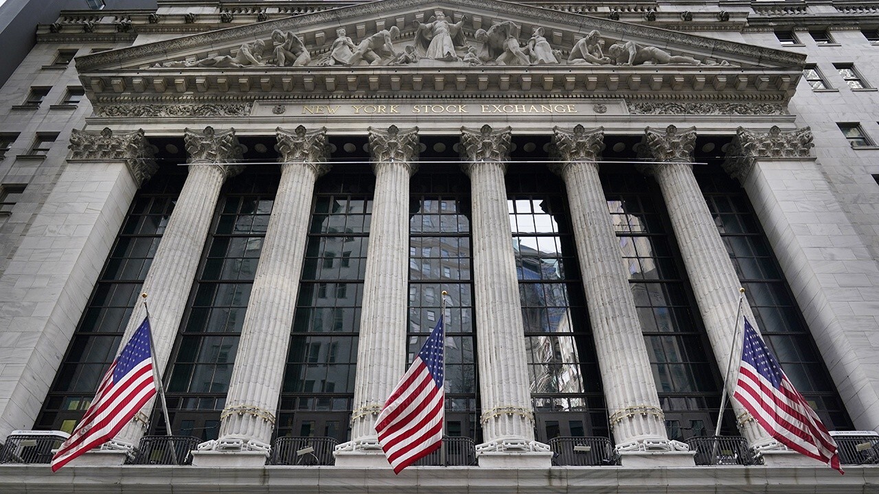 Former NYSE CEO Dick Grasso offers insight on the retail investing trend, the NYSE possibly being taxed out of New York and Democrats' $1.9T COVID-19 relief proposal. 