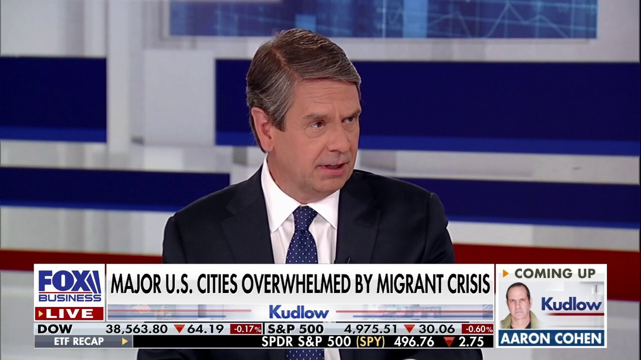  Fox News national correspondent Griff Jenkins reacts to major U.S. cities being overwhelmed by the migrant crisis on 'Kudlow.'