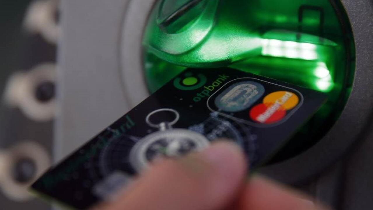 New smartphone technology avoids debit card fraud  