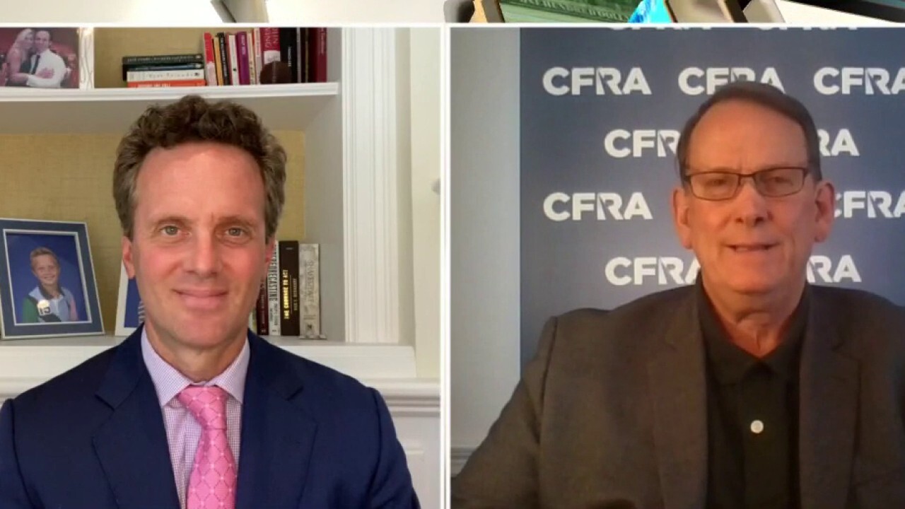 Former White House National Economic Council chief economist Joseph LaVorgna and CFRA Chief investment strategist Sam Stovall weigh in on the July jobs report and inflation.