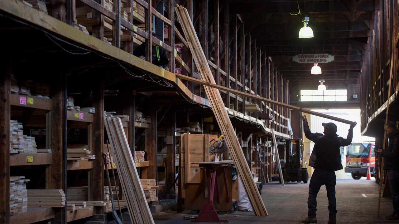 The economy is really humming beautifully in US right now: Tommy Thompson