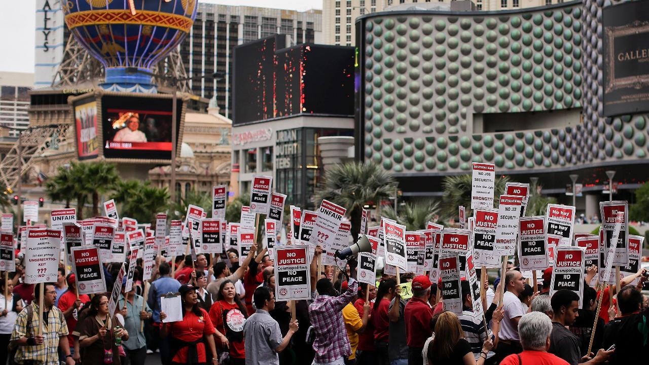 Vegas casino workers reach deal with Caesars Fox Business Video