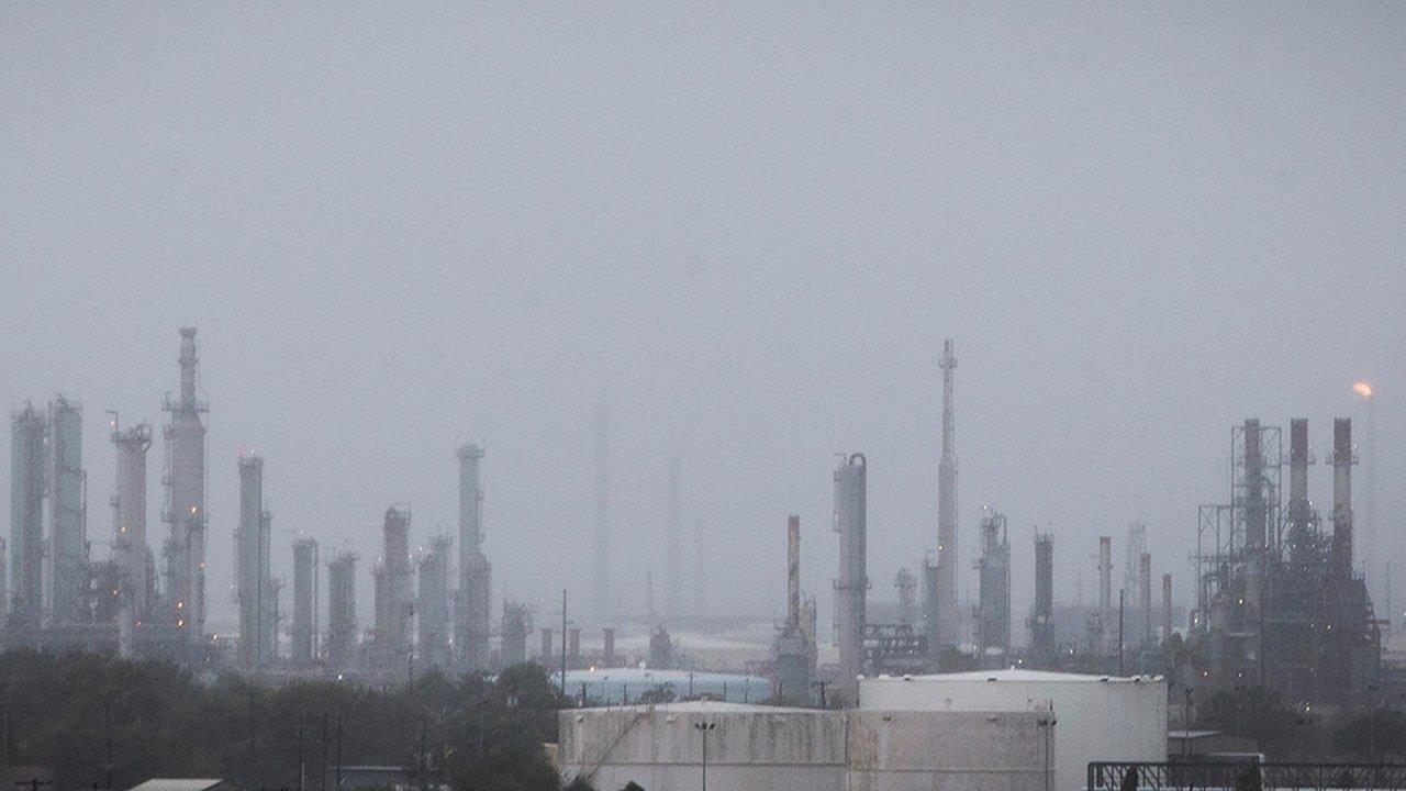 Harvey aftermath: The slow process of getting refineries up and running