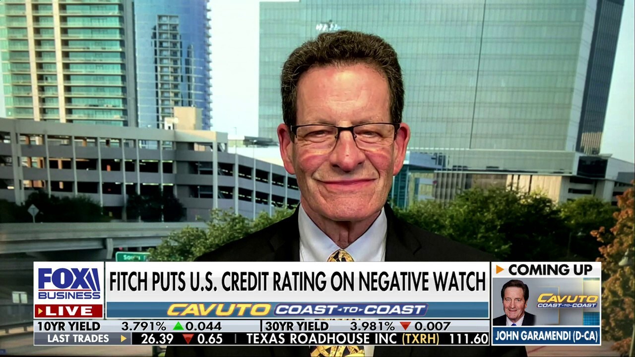 Negative credit rating watch is like 'your favorite horror flick': Ken Fisher