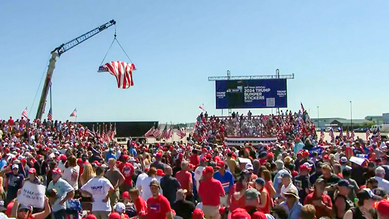 WATCH LIVE: Trump rallies swing state voters with focus on economic message