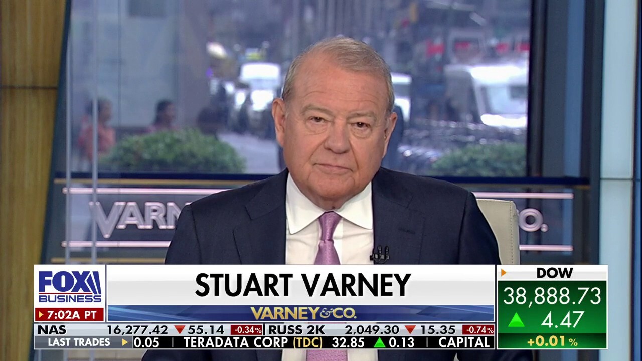 Varney & Co. host Stuart Varney argues Bidens plan to keep Trump tied up in court before the 2024 election is failing.