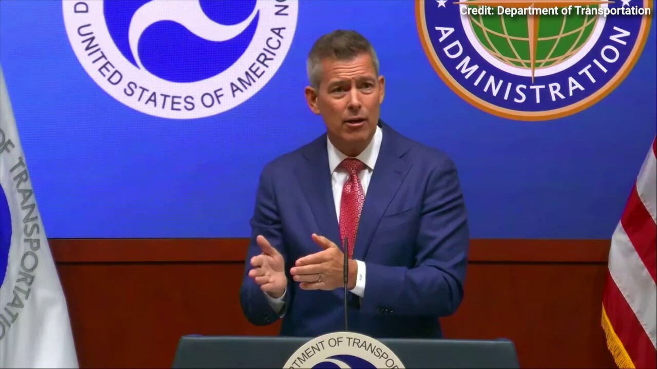 Transportation Secretary Sean Duffy blames Biden administration for Newark airport infrastructure system failures while detailing plans to fix it. (Credit: Department of Transportation)