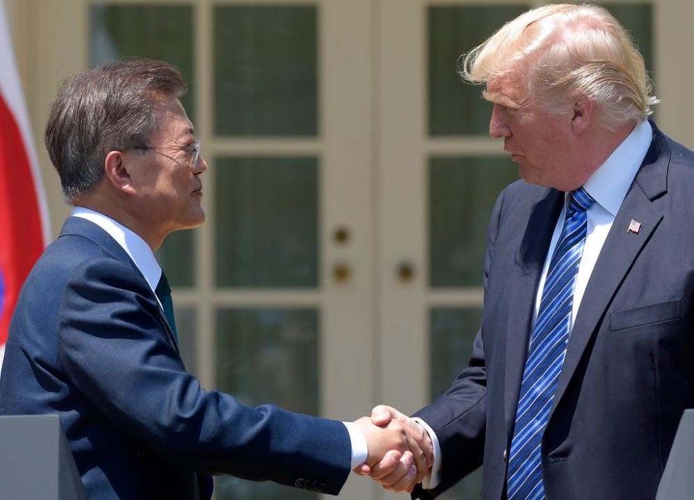 Trump meets with South Korean president to discuss North Korea