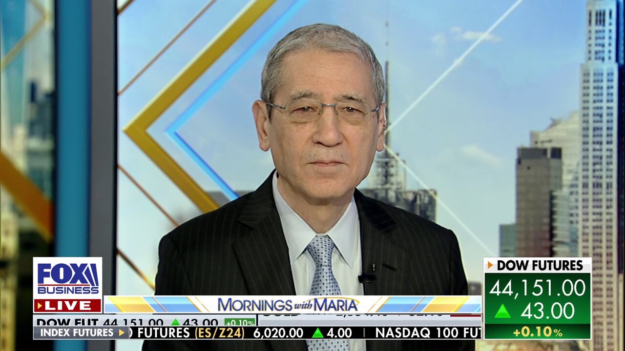 Expert Gordon Chang says the Chinese people really love Trump: He's so different from their leaders