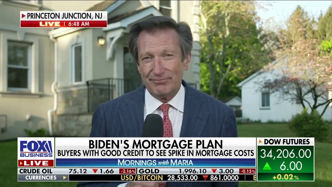 FOX Business' Jeff Flock reports from Princeton Junction, New Jersey, where President Biden's mortgage redistribution plan takes effect Monday.
