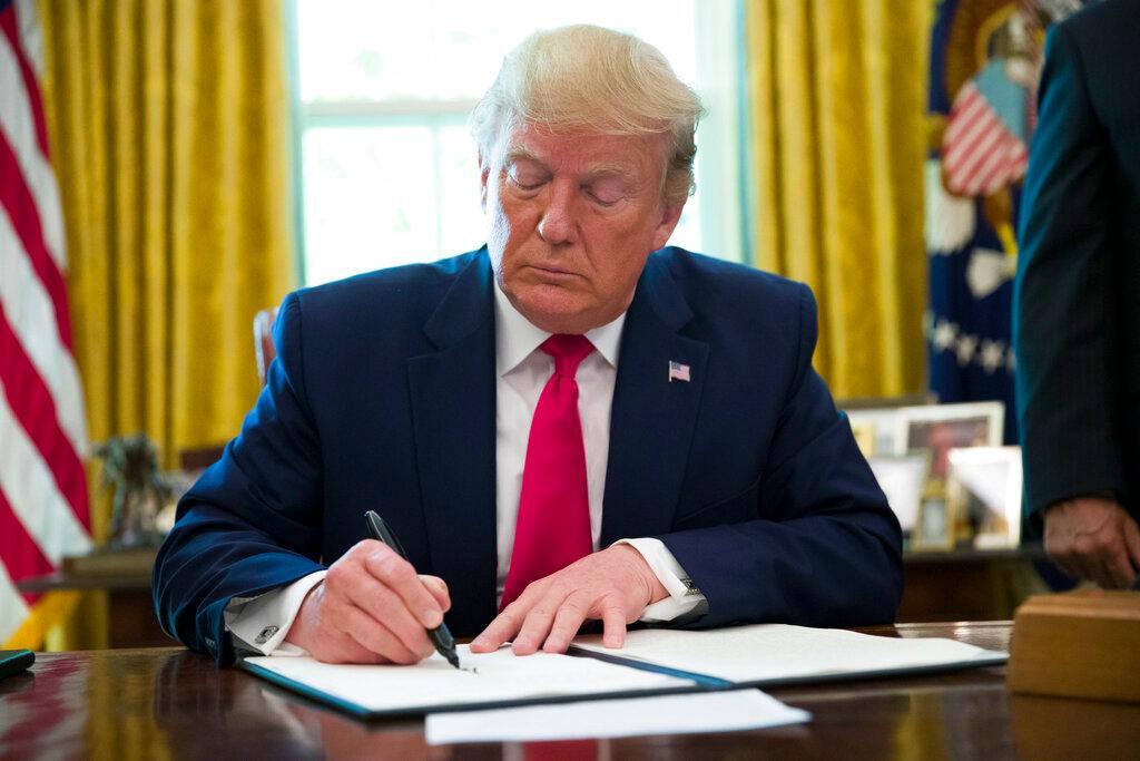 President Trump signs Executive Order imposing sanctions on Iran