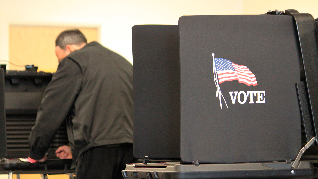 Why a fmr. CIA director is worried about voting machines