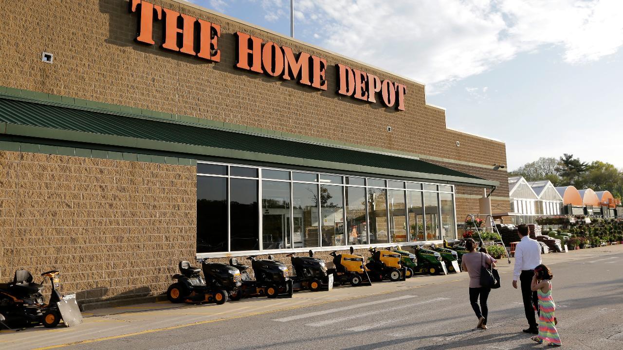 Home Depot 3Q earnings top estimates