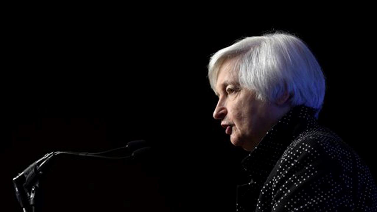 Will Trump stick with Yellen at the Fed?