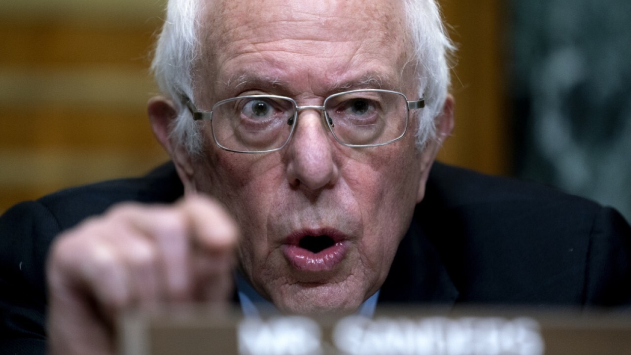 Josh Kraushaar question's Bernie Sanders' 'fuzzy math' on the debt limit