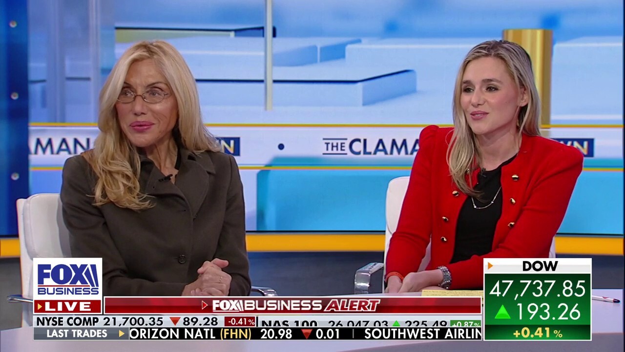 Real estate experts Dolly and Jenny Lenz unpack the newest real estate trends and the state of the housing market on 'The Claman Countdown.'