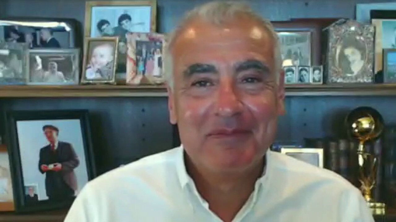 Billionaire Marc Lasry: Economy in a mild recession now, expect Fed to stay consistent