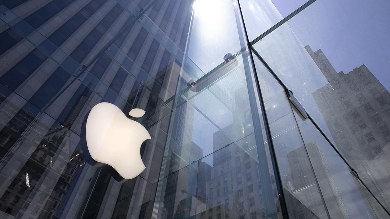 AirPods will help Apple stock reach new highs: Expert 