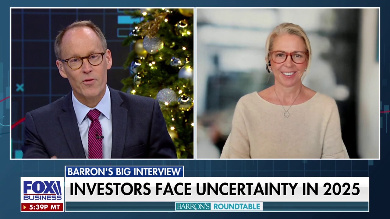 Charles Schwab chief investment strategist Liz Ann Sonders discusses market growth and offers her outlook as 2024 comes to a close on 'Barron's Roundtable.'