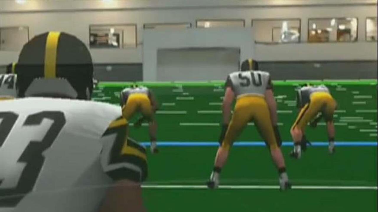 Training against holographic NFL players