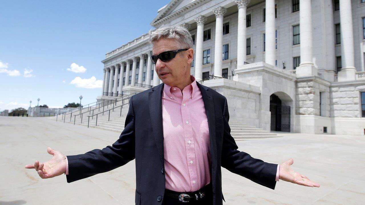 Can Gary Johnson get on the debate stage?