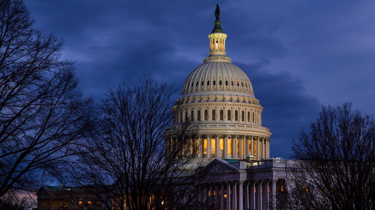 Congresswoman screams about coronavirus while wearing latex gloves on House floor 