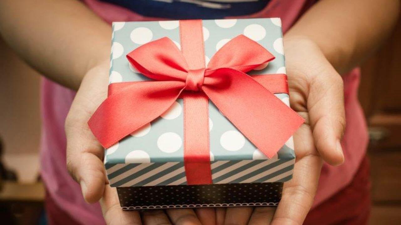 Science reveals the secret to buying gifts