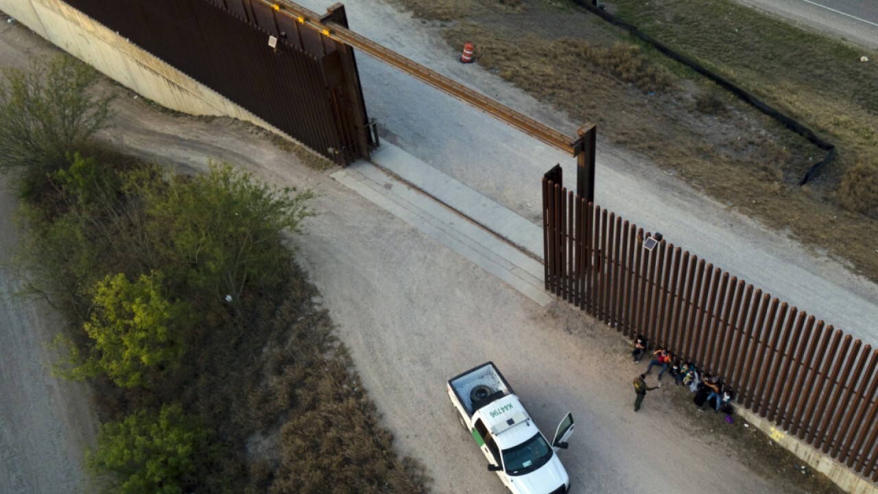 'Leaky border' won't help lead to long-lasting immigration reform: Former ICE senior attorney