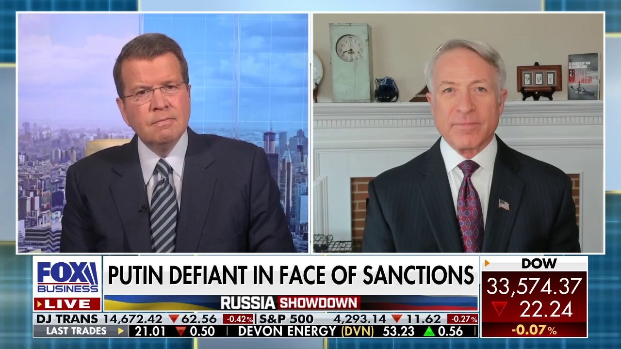 Putin will 'continue to roll through Ukraine' despite sanctions: Kirk Lippold