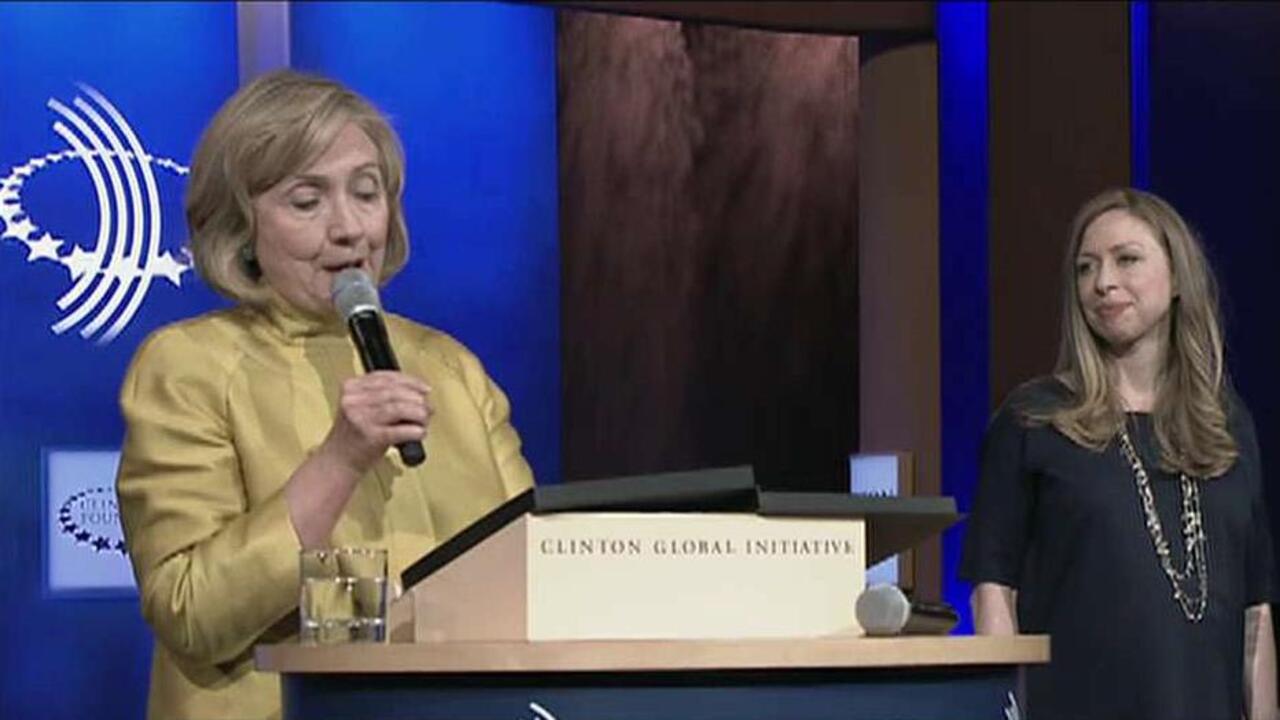 Trump calls for Clinton Foundation closure