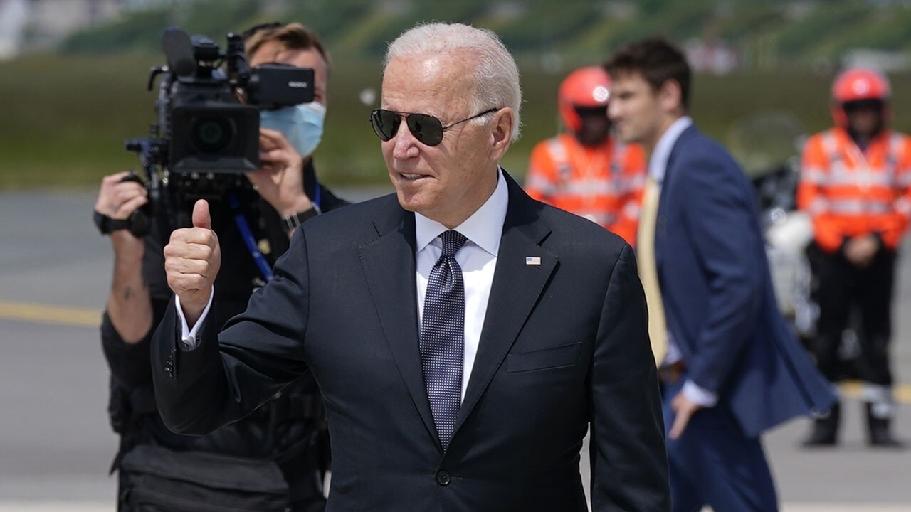 Biden is out eating ice cream, doesn't seem to know what's going on: Sen. Blackburn