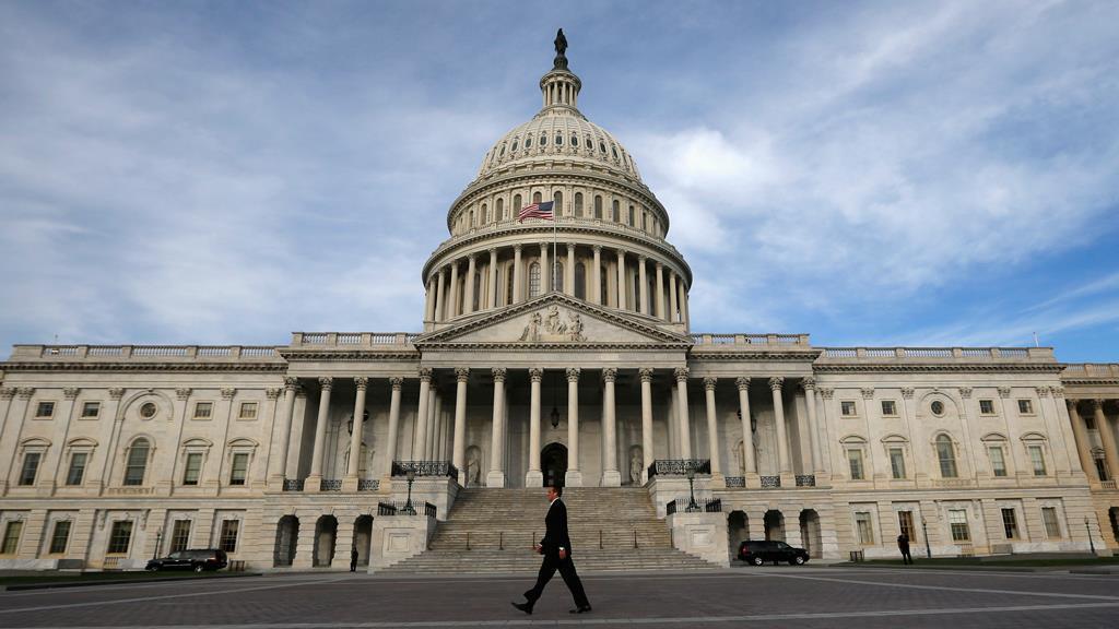 Senate reaches tentative bipartisan deal on bank rules