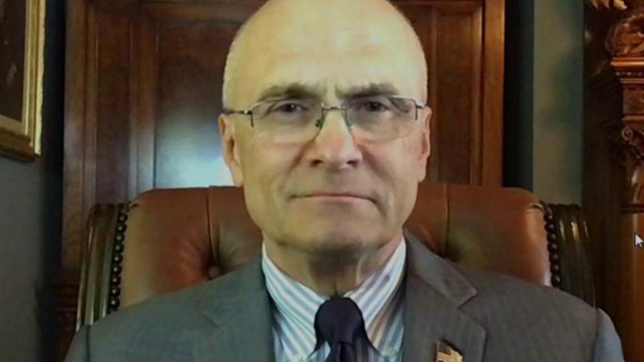 Business owners fear being ‘labeled as racist’ for condemning looting: Andy Puzder 