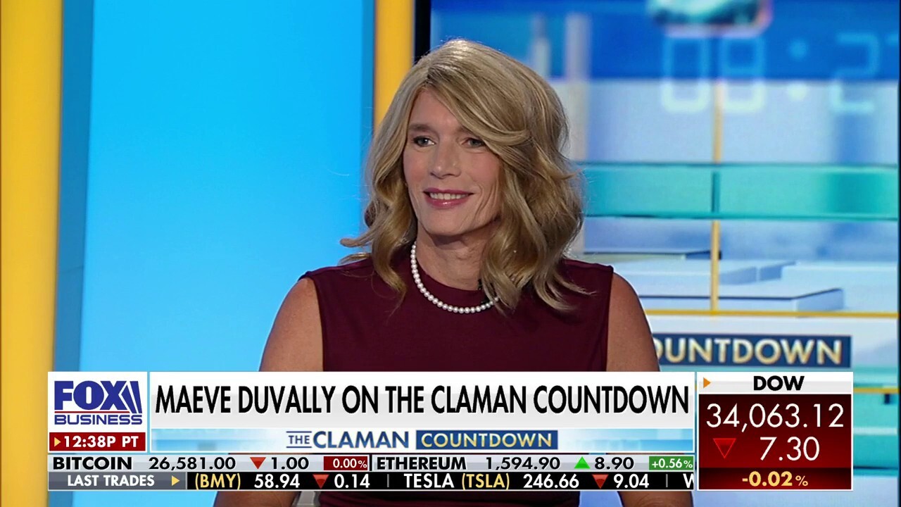 Former Goldman Sachs managing director Maeve DuVally joins 'The Claman Countdown' to tell her story of transitioning from a man to a woman while working on Wall Street.