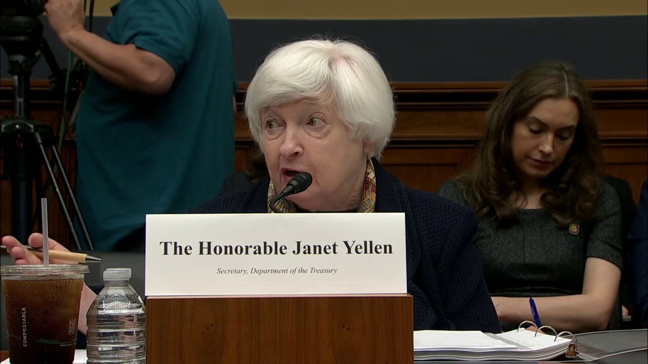 Yellen says Biden Cabinet not discussing 25th Amendment