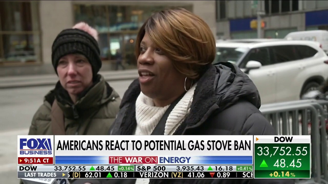 FOX Business' Madison Alworth reports from New York City, where residents are reacting to the governor's proposed plan to abolish gas stoves.
