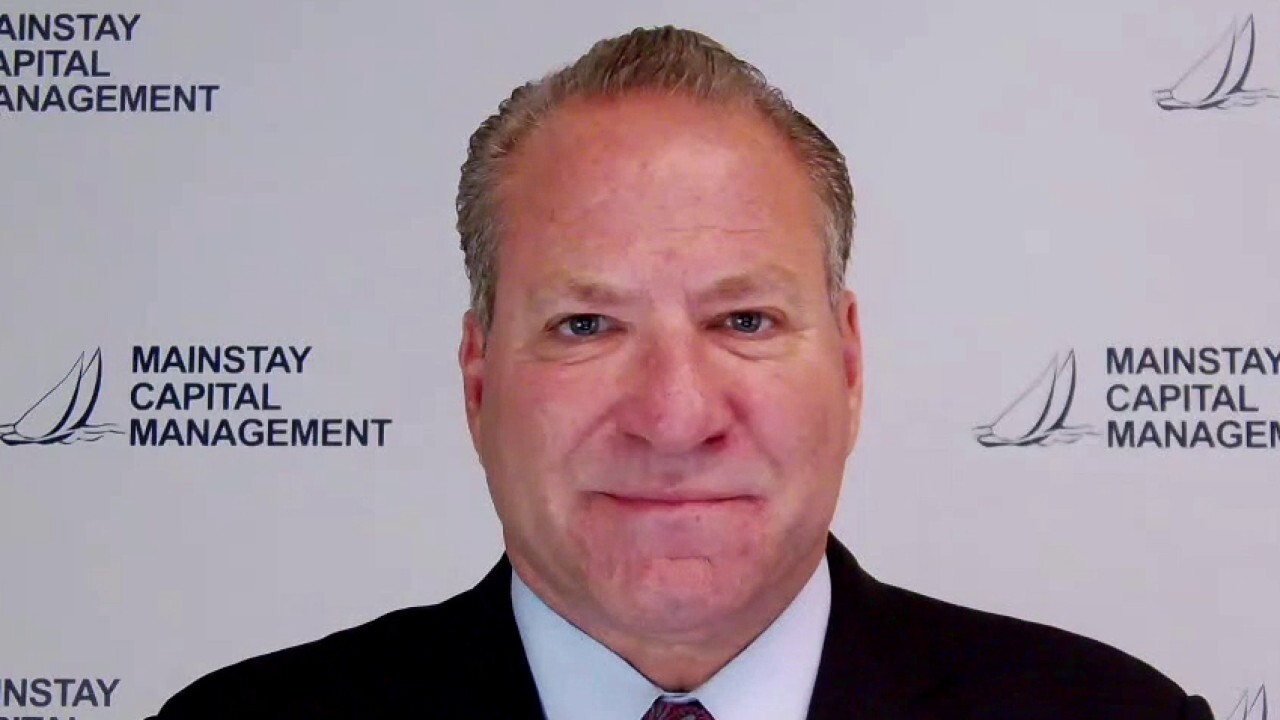 Fed tapering talk 'premature': Investment strategist